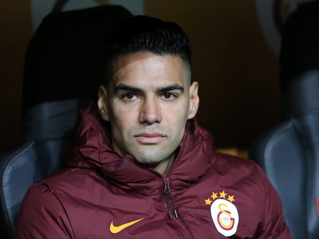 Galatasaray'a 10 milyon euro teklif eden Al Sadd, Falcao'yu ikna etti