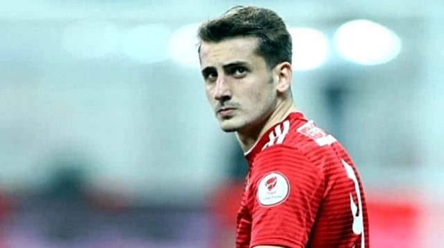 Galatasaray'ın anlaştığı iddia edilen genç isimden taraftarları heyecanladıracak paylaşım