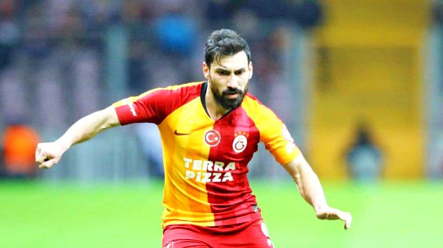 Galatasaray, sezon sonunda Şener Özbayraklı ile yollarını ayıracak