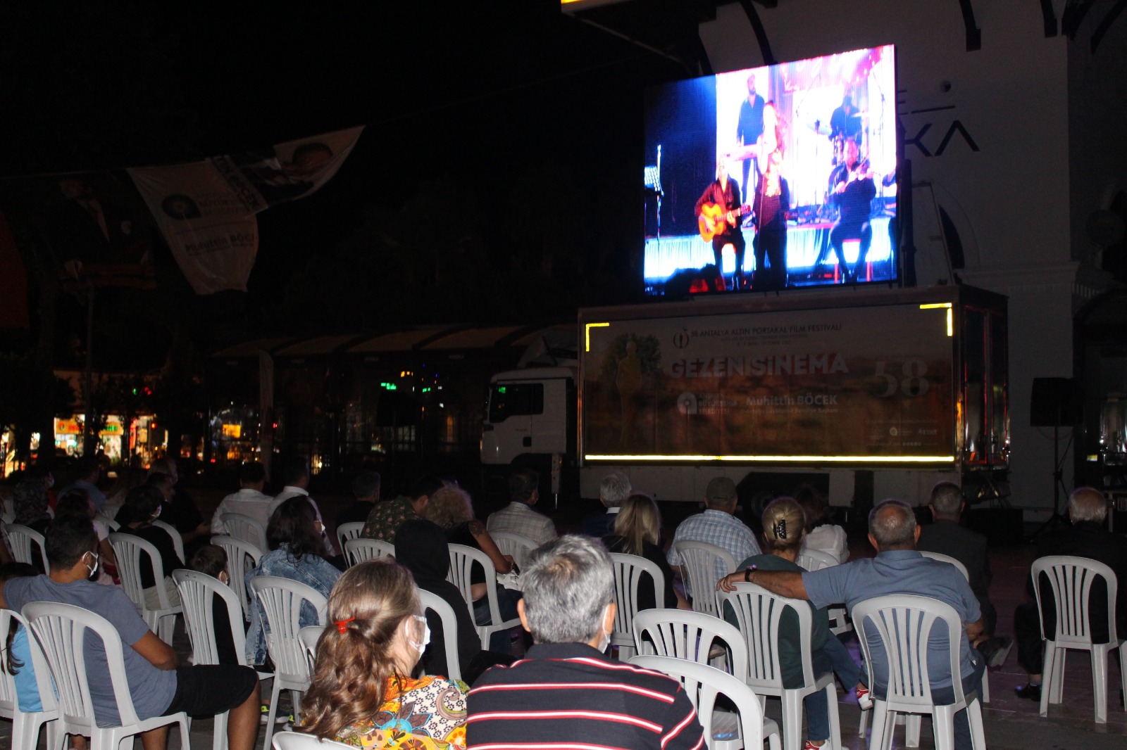 Gezen Sinema'nın ilk durağı Kemer ve Serik ilçeleri oldu