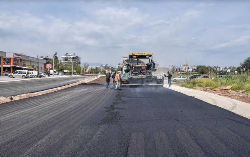 Göksu’nun yolları sıcak asfalt konforuna kavuştu