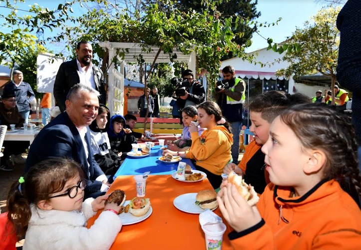 GÜNLER SONRA YÜZLERİ GÜLDÜ