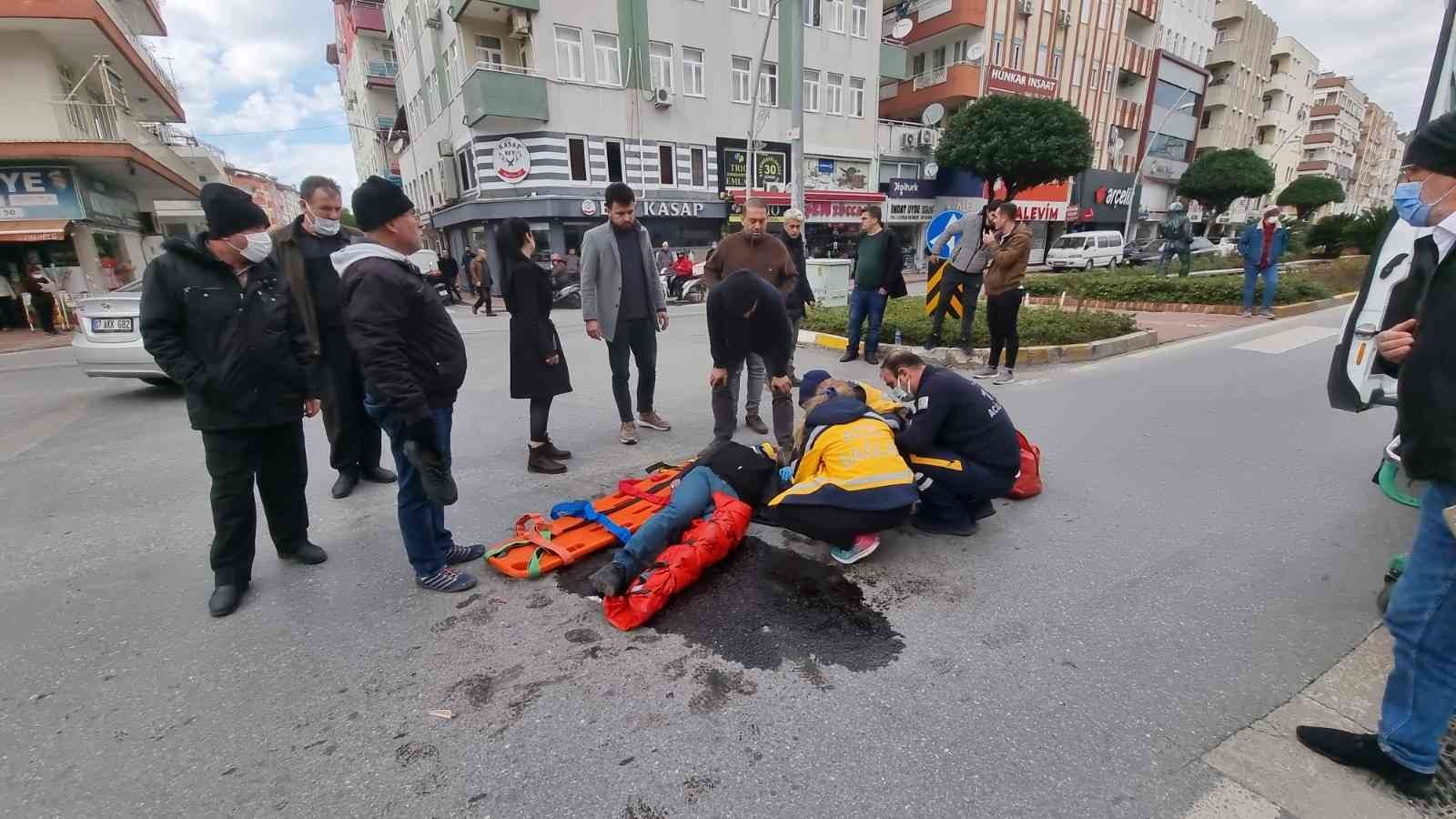 Hacizli motosikletle kaza yapınca apar topar olay yerinden uzaklaştı