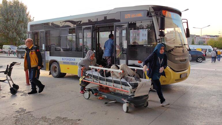 Halk otobüsü sürücüsü, fenalaşan yolcuyu hastaneye yetiştirdi