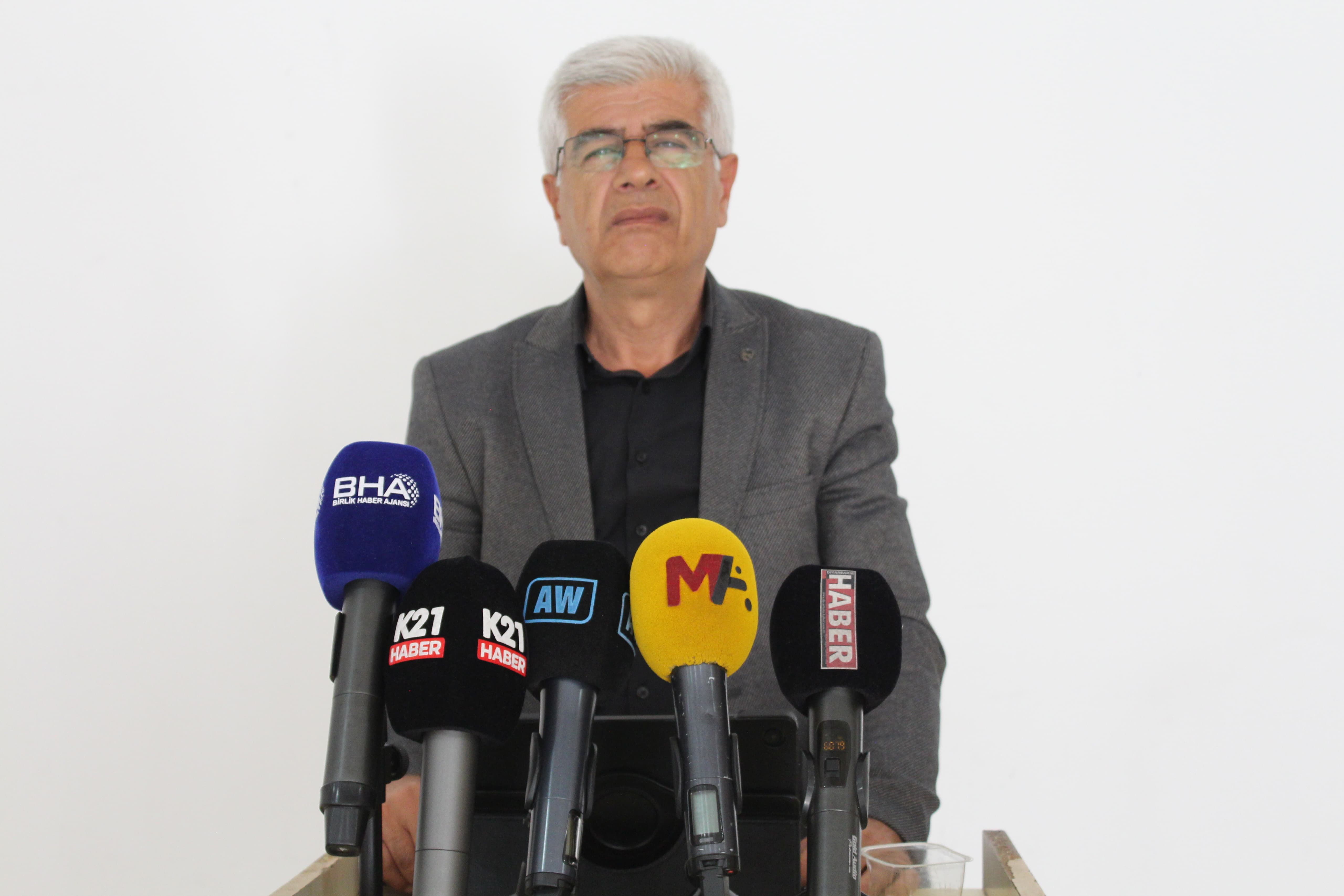 Hasan Arslan "Yeni Anayasa Önünde Engel Kalmamıştır "