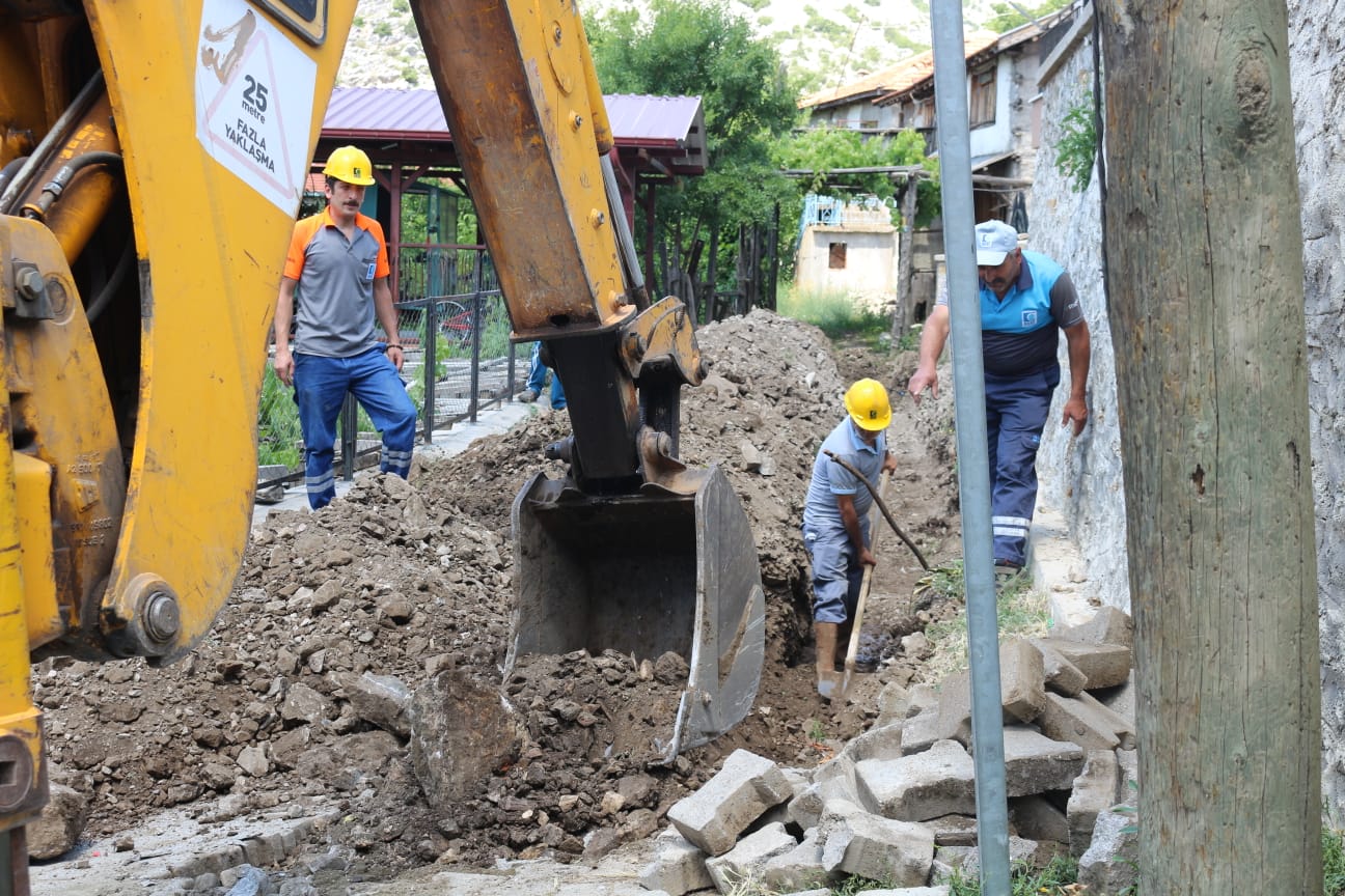 İbradı’da yağmur suyu çalışması