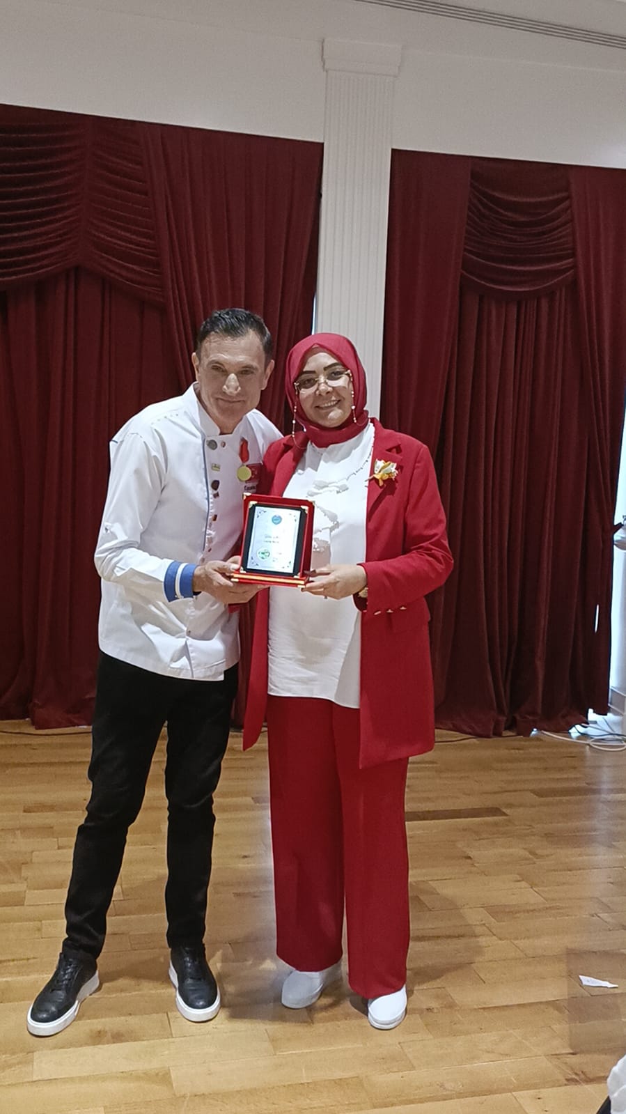 İÇAN, TABBİR, DJB KADIN KOLLARI GENEL BAŞKANI NUR DELİCE, "YILIN ANNESİ" SEÇİLDİ