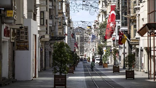 İçişleri Bakanlığı'ndan hafta sonu sokağa çıkma kısıtlaması iddiasına yanıt: Sahte belgelere itibar etmeyin