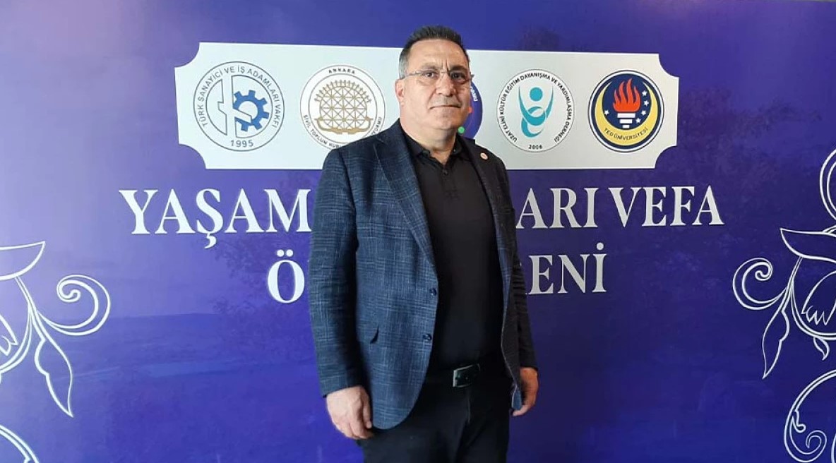 İrfan Fırat: "19 Mayıs, Gençliğin Umudu ve Aydınlık Geleceğimizin Teminatıdır"