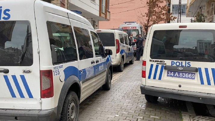 İstanbul’da dört çocuk annesinin cesedi sokakta bulundu