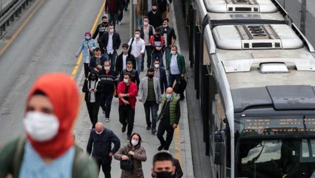 İstanbul Valisi'nden kademeli mesai saatlerine ilişkin açıklama: Çalışmamız sürüyor