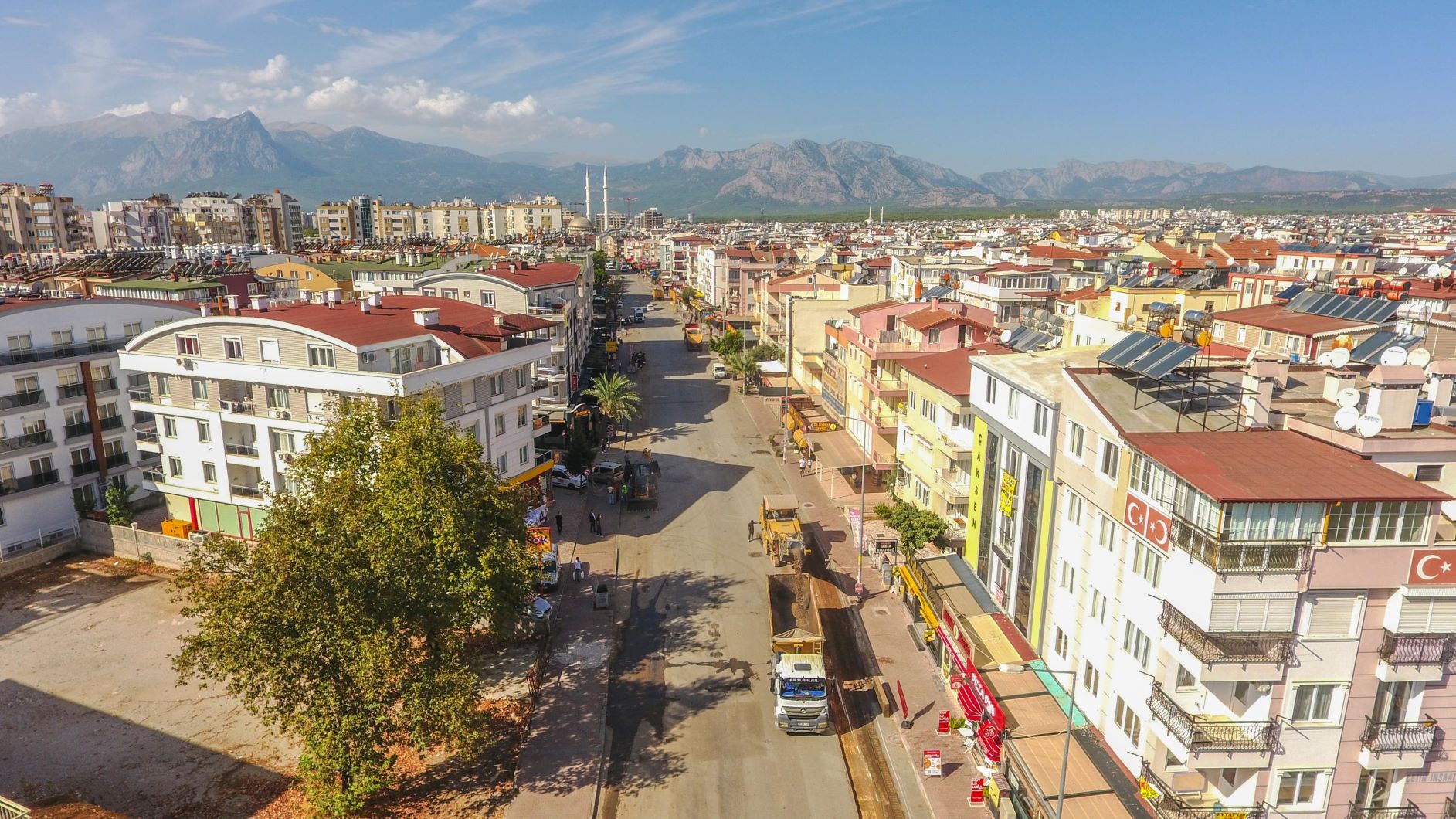 Kafeler Caddesi güzelleştirme çalışması başladı