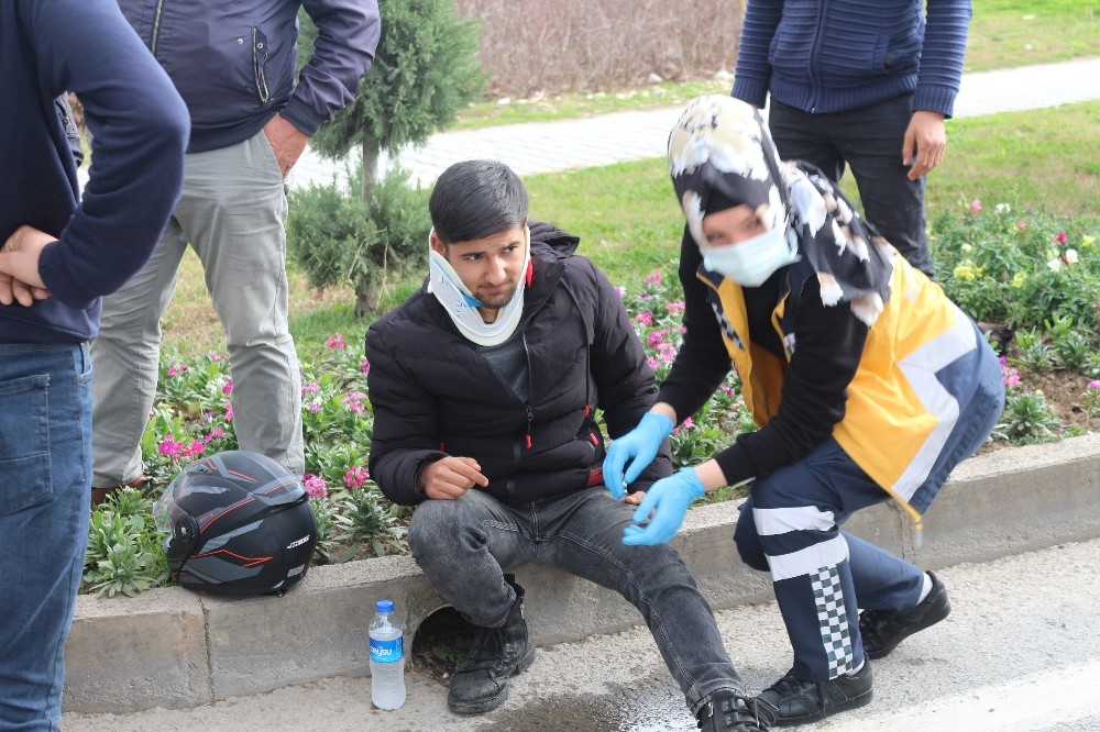 Kask sayesinde ölümden kurtuldu