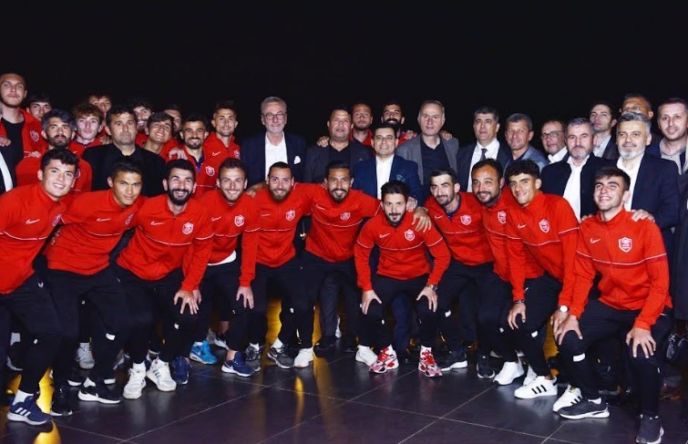 KEPEZ BELEDİYESPOR’UN ŞAMPİYONLUK İFTARI