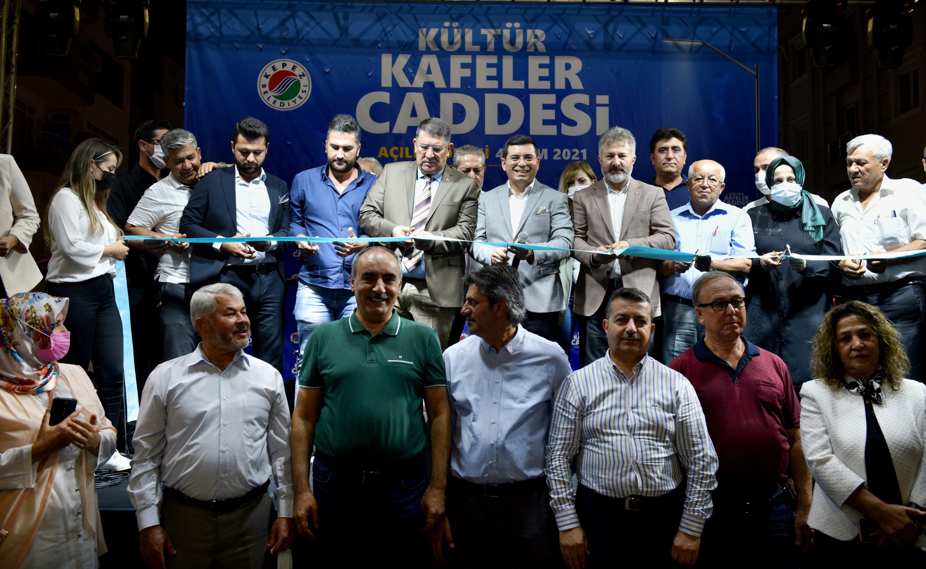 Kepez’in prestijli caddesi açıldı