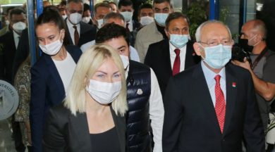 Kılıçdaroğlu, Başkan Böcek’i hastanede ziyaret etti