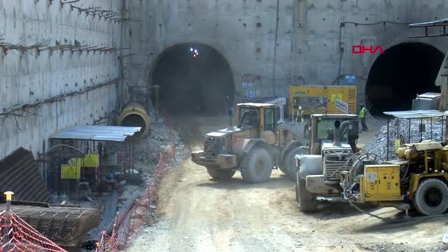 Kocaeli ve İstanbul'u birleştirecek Gebze-Darıca metro hattında çalışmalar sürüyor