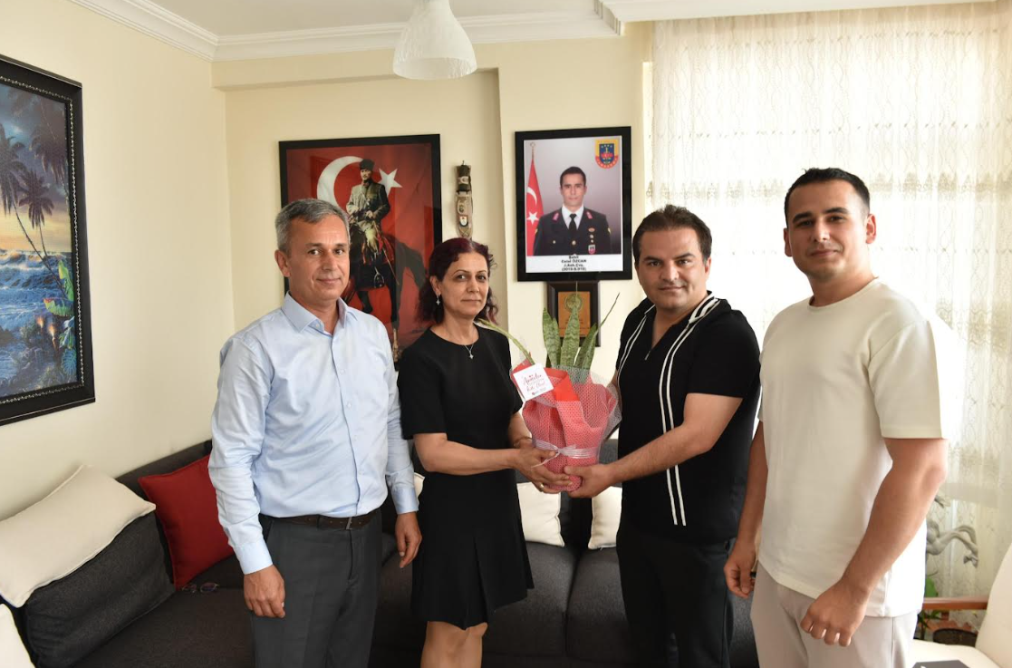 Kocagöz, Şehit Annelerini unutmadı
