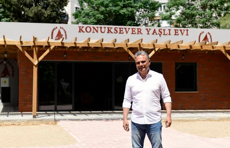 KONUKSEVER YAŞLI EVİ AÇILIYOR