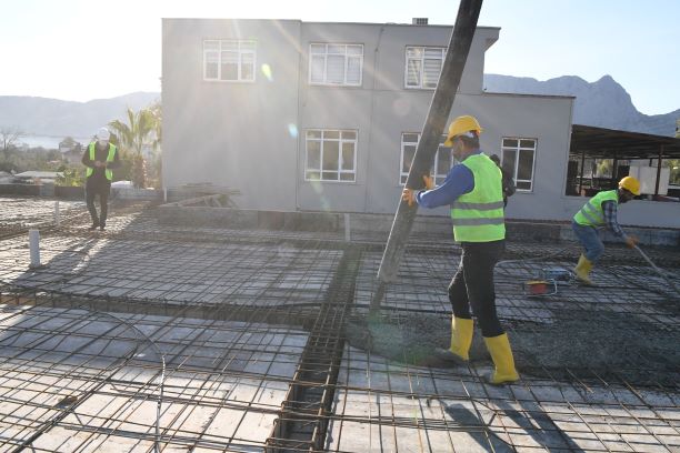 Konyaaltı Belediyesi’nden ‘Çakırlar’a yeni hizmet binası 