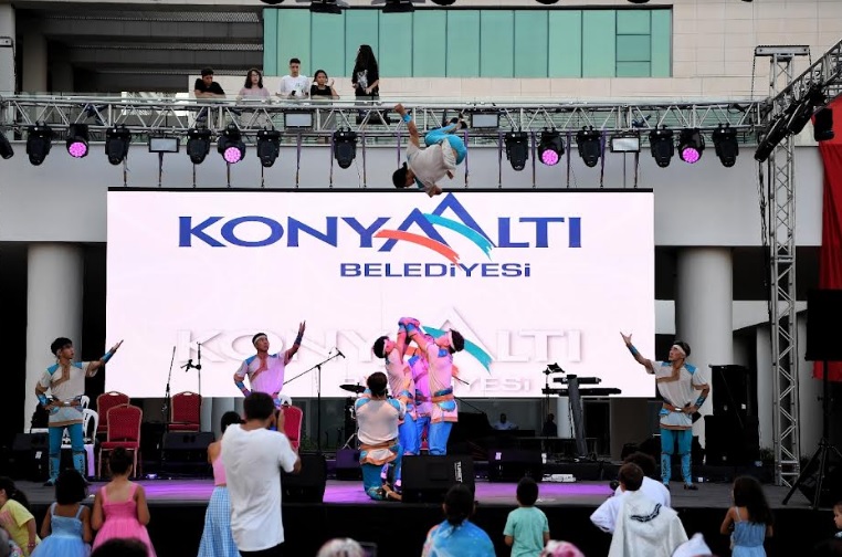 KONYAALTI’NDA RENKLİ SÜNNET ŞÖLENİ