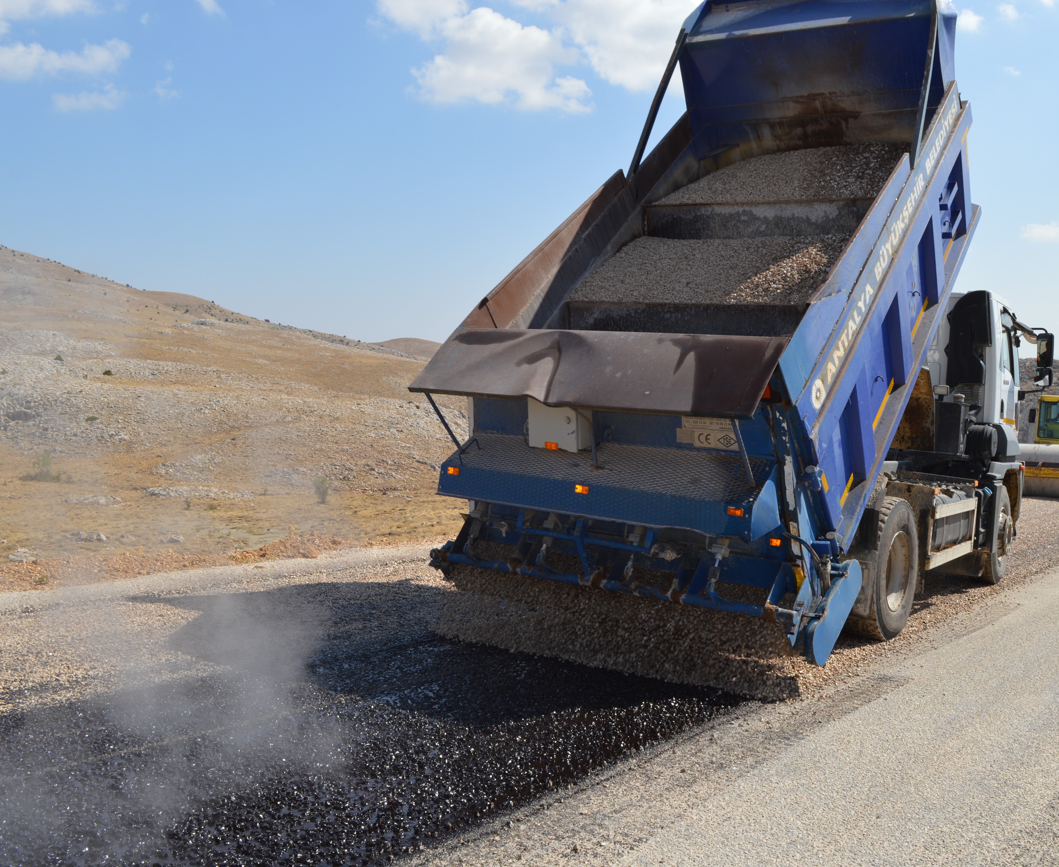 Korkuteli Çığlık yayla yolu asfaltlanıyor