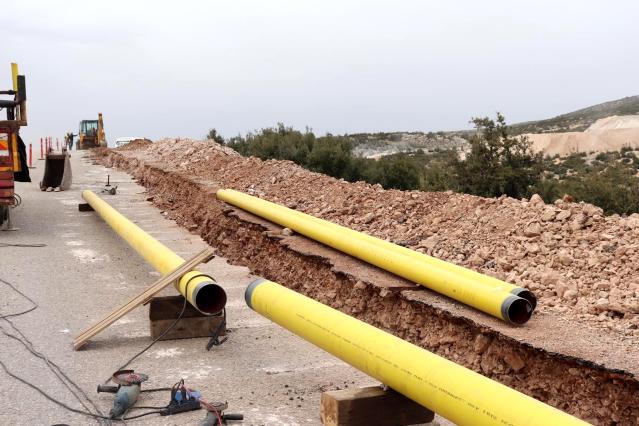 Korkuteli ilçesinde doğalgaz için ilk kazma vuruldu.