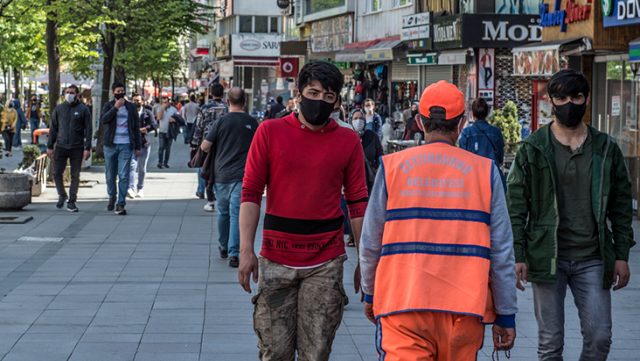 Koronavirüs ter yoluyla bulaşır mı? Uzman isim açıkladı