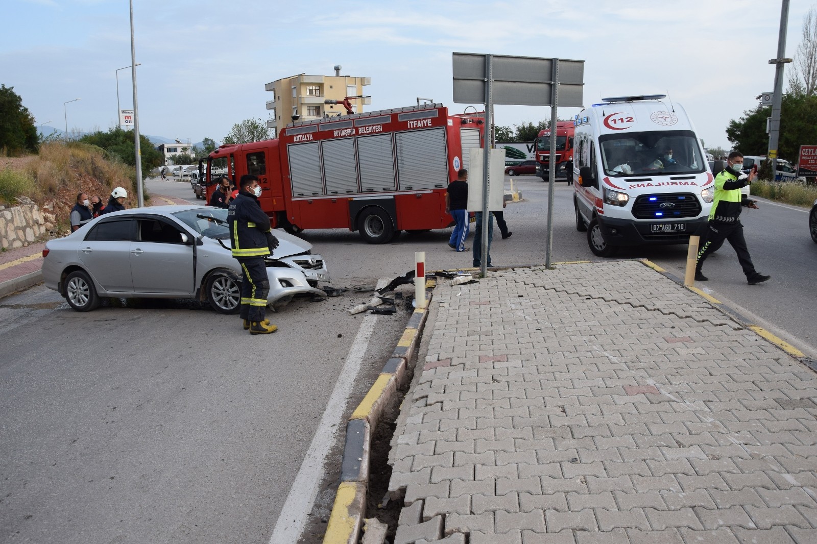 Kumluca ilçesinde trafik kazası 1 yaralı