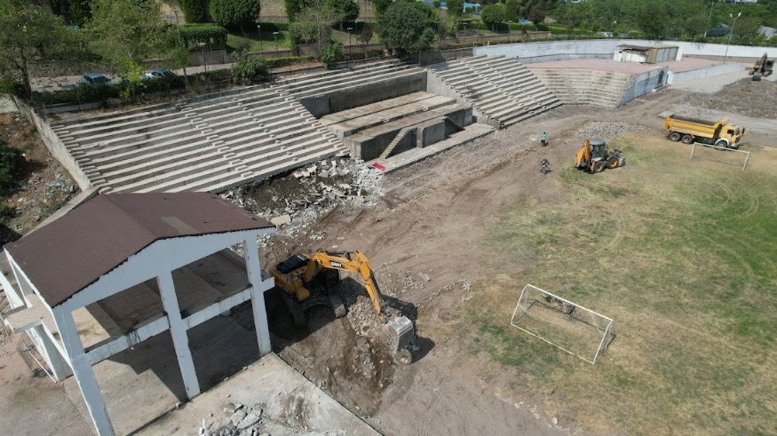 Kumluca Stadyum projesi için ilk kazma vuruldu