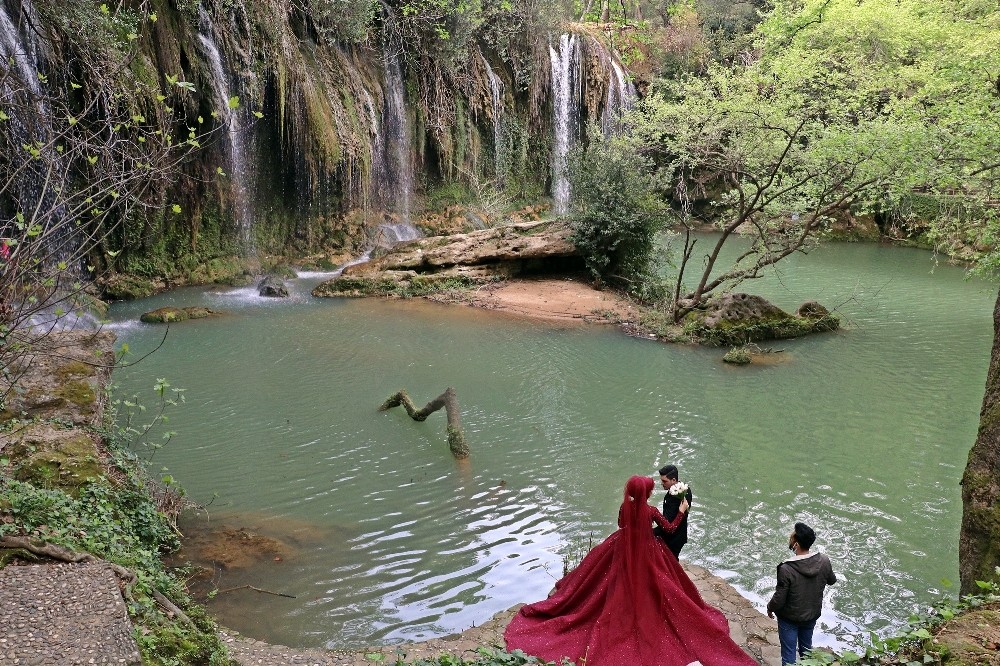 Kurşunlu Şelalesi, doğal güzelliği ile her yıl binlerce yerli ve yabancı turisti ağırlıyor