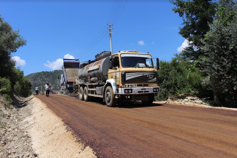 MANAVGAT KARABUCAK YOLU ASFALTLANIYOR