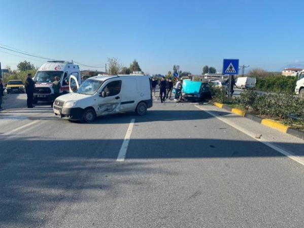 Manavgat'ta trafik kazası: 4 yaralı