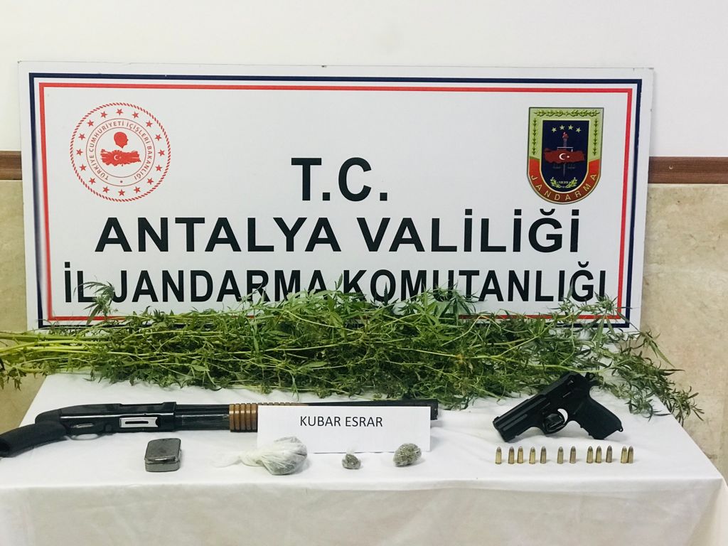 Manavgat'ta Uyuşturucu Operasyonu