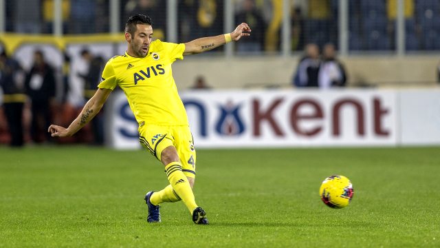 Mauricio Isla, F.Bahçe'den ayrılıp Boca Juniors'a gitmek için koronavirüsü bahane etti