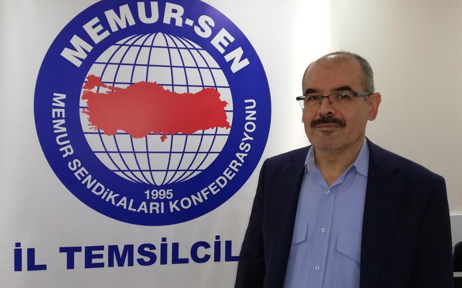 Memur-Sen Antalya İl Başkanı Ünal Hisarkaya , memur ve memur emeklilerine verilen ek zammın ardından değerlendirmelerde bulundu