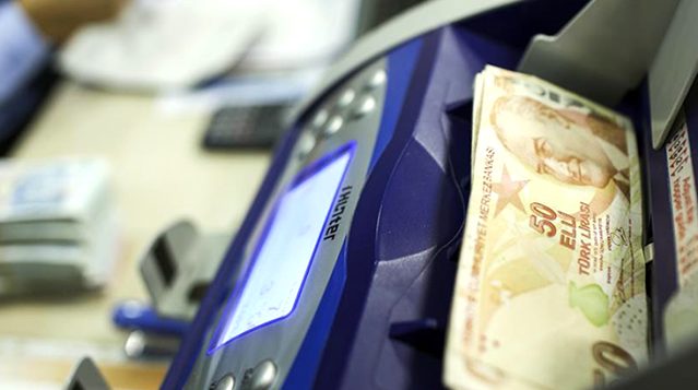 Merkez Bankası, bankaların borç alabilme limitlerini yarıya düşürdü