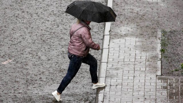 Meteoroloji uyardı! 8 kentte gök gürültülü sağanak yağış görülecek