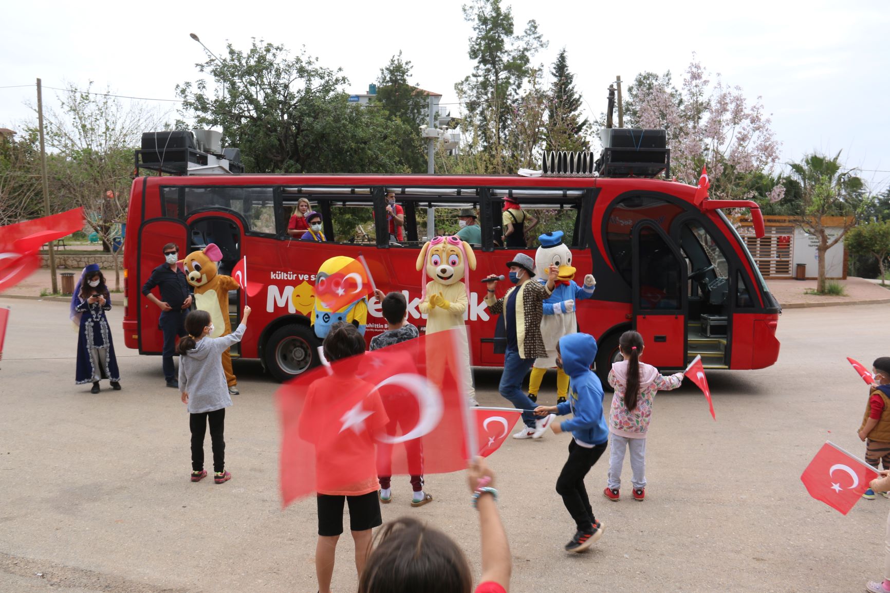 Mobil konserler moral oluyor