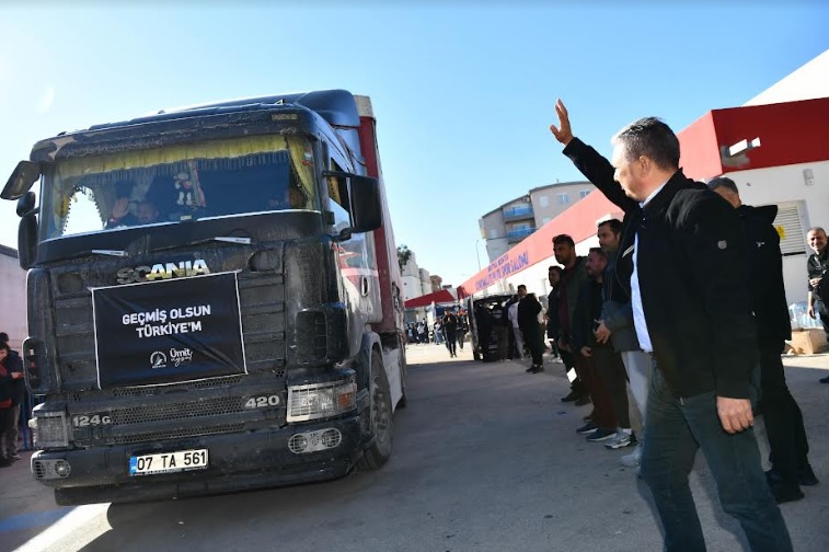 MURATPAŞA DEPREMZEDELER İÇİN SEFERBER