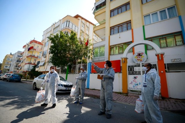 Muratpaşa evde kaldı maskeler belediyeden geldi