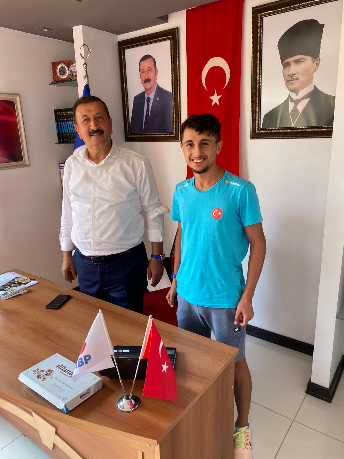 Olimpiyat Sporcusu Salih Korkmaz Anadolu Birliği Partisini Ziyaret Etti