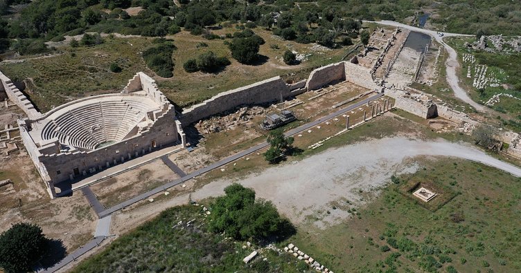  Patara Antik Kenti'ndeki telsiz telgraf istasyonunda yapılan kazılarda bulunanlar, bilim dünyasını heyecanlandırdı