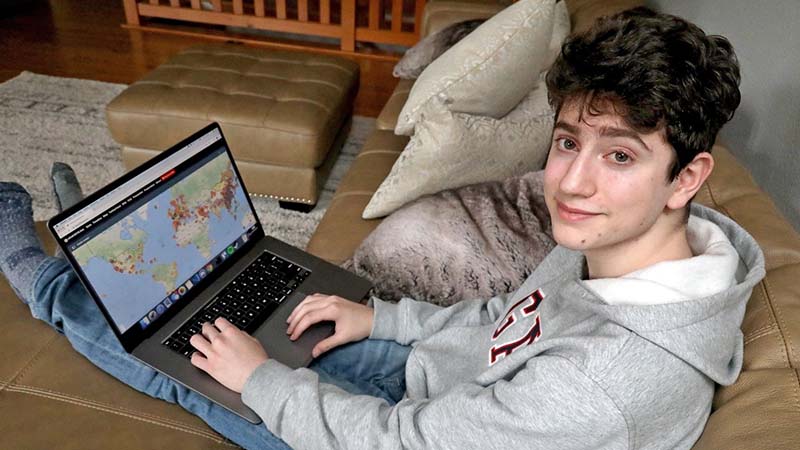 Popüler Koronavirüs sitesinin kurucusu 17 yaşındaki lise öğrencisi çıktı