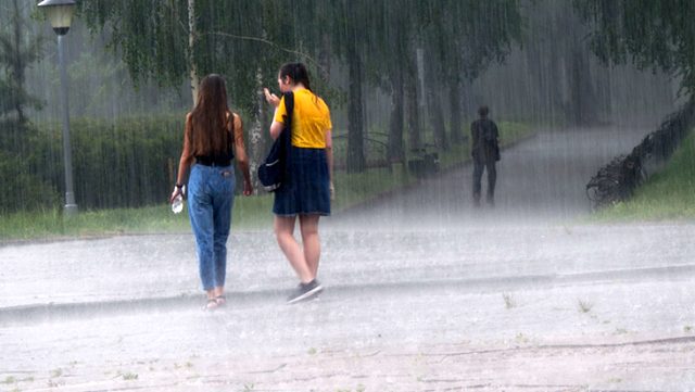 Sağanak yağış geliyor! Meteoroloji 3 bölge için uyarı yaptı