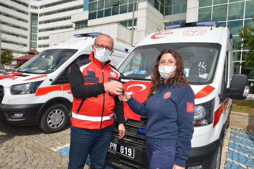 Sağlık Bakanlığı tarafından Antalya’ya tahsis adilen 5 yeni ambulans teslim edildi