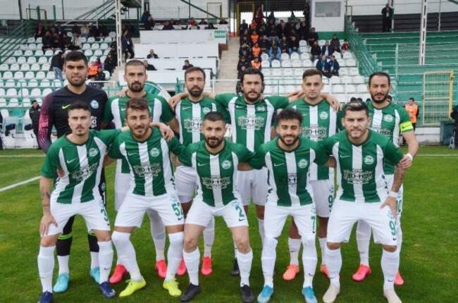 Serik Belediyespor, 7 Nisan Çarşamba günü oynayacağı Van maçı hazırlıklarını sürdürdü.