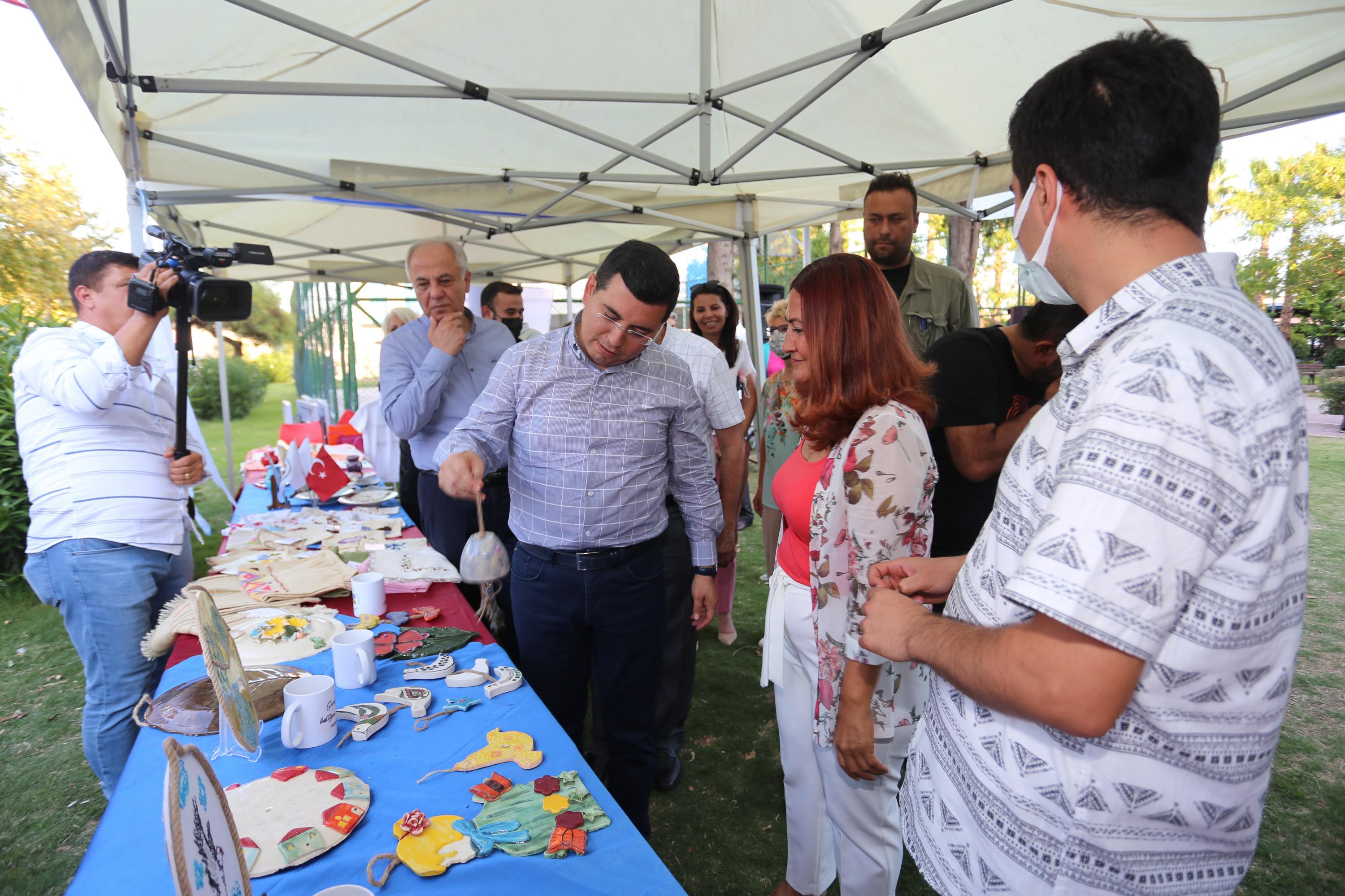 Sevgilerin ekildiği atölyeden muhteşem sergi