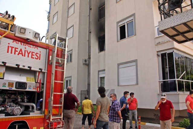 Sitede çıkan yangın korkuttu