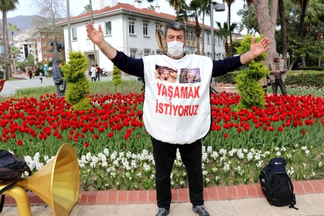 Sokak hayvanlarına şiddete dikkat çekmek amacıyla Mersin'den yola çıkan Semih İğdigül Alanya'da mola verdi